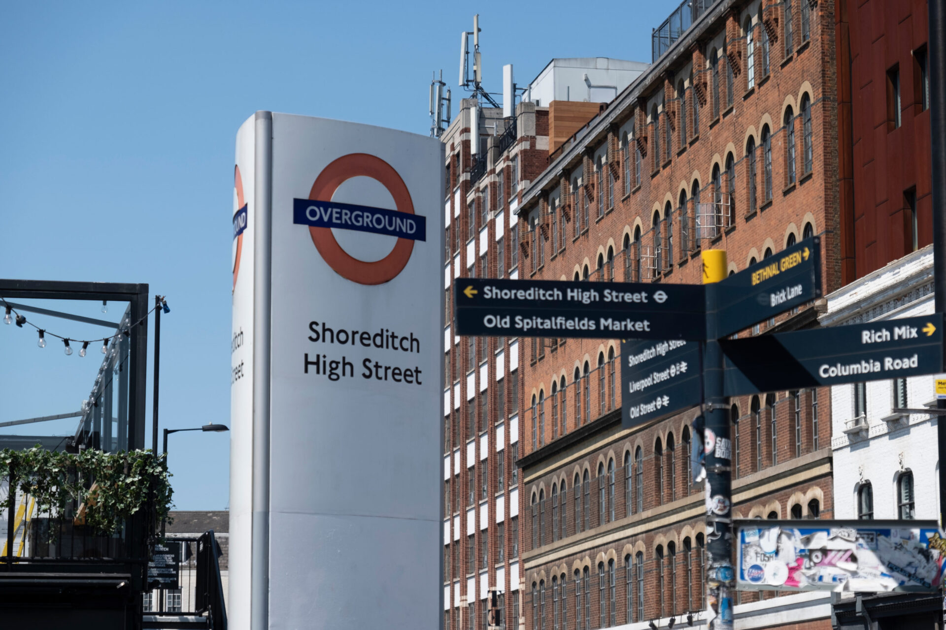 Shoreditch High Street sign